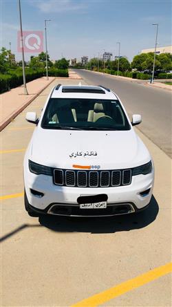 جیپ گراند شیرۆکی